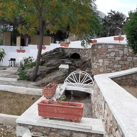 Poseidon House * Κίνι